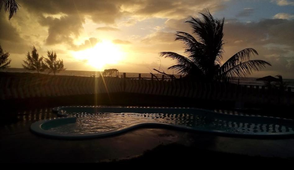 Chales Suites Pe Na Areia Guaibim Exterior foto
